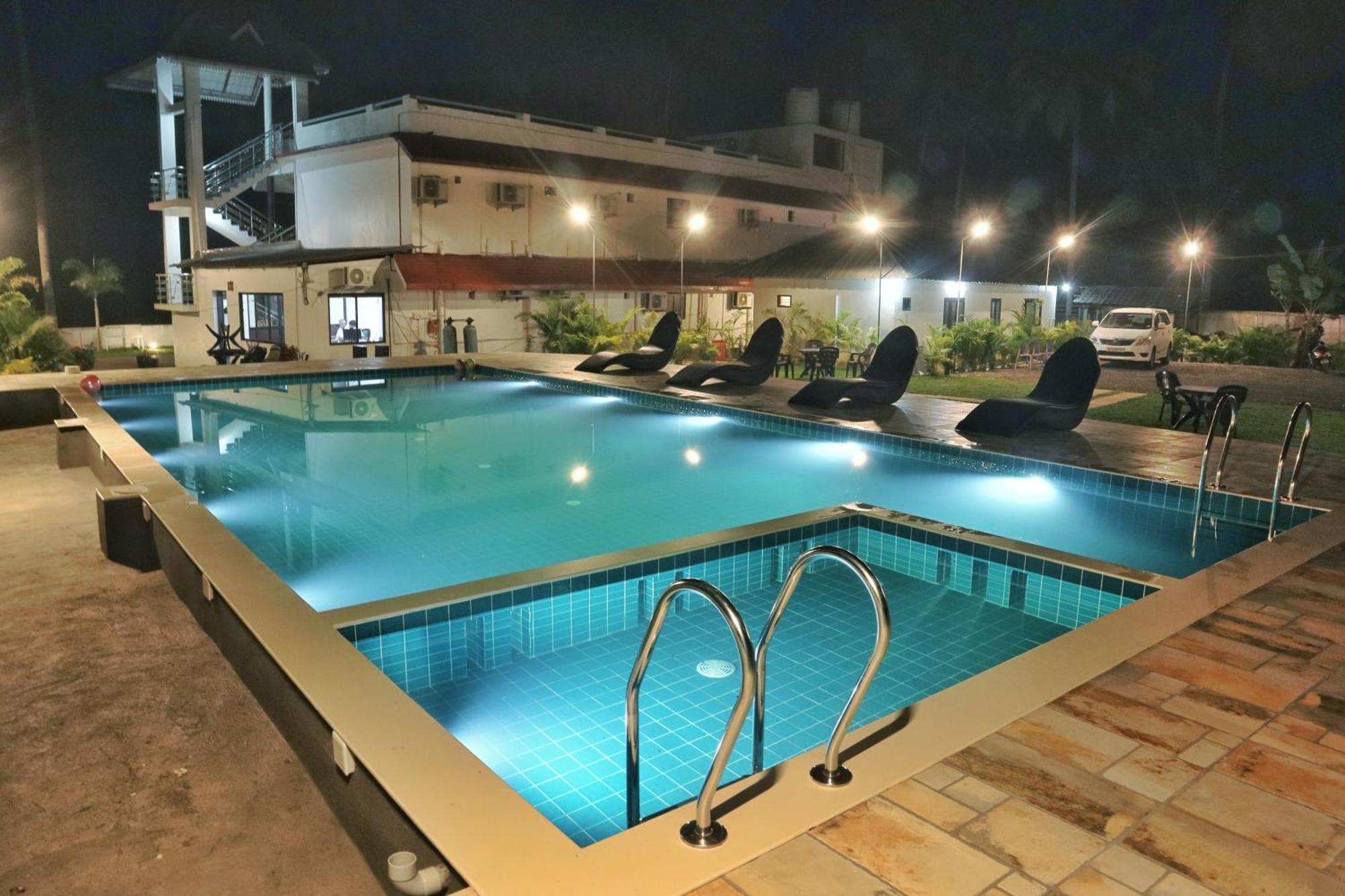 Vembanad Village Backwater Resort Alappuzha المظهر الخارجي الصورة