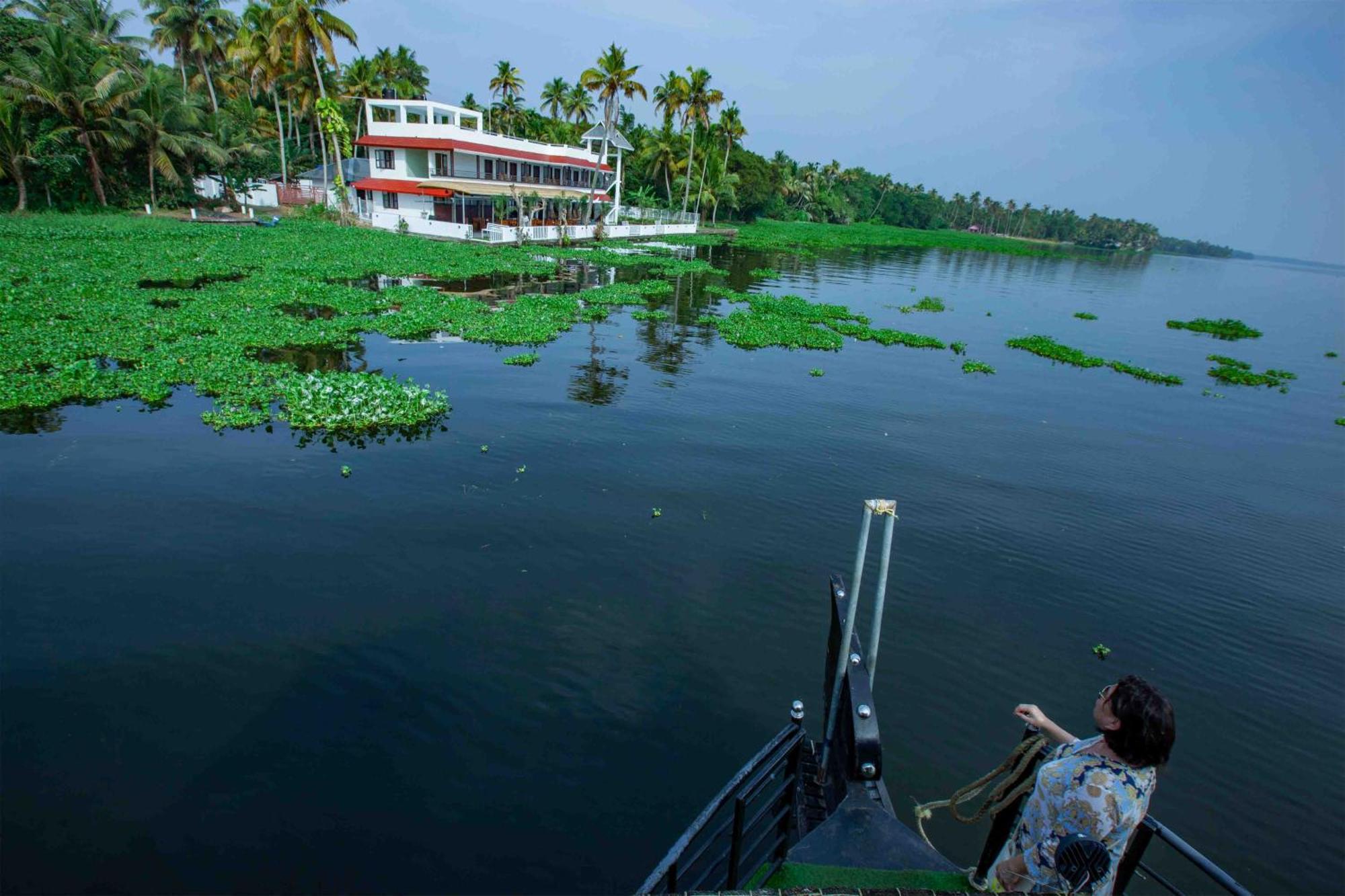 Vembanad Village Backwater Resort Alappuzha المظهر الخارجي الصورة