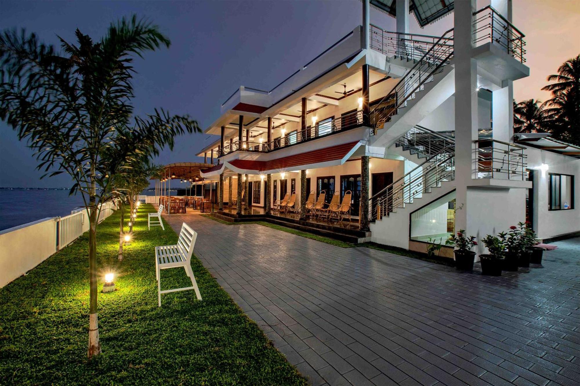 Vembanad Village Backwater Resort Alappuzha المظهر الخارجي الصورة