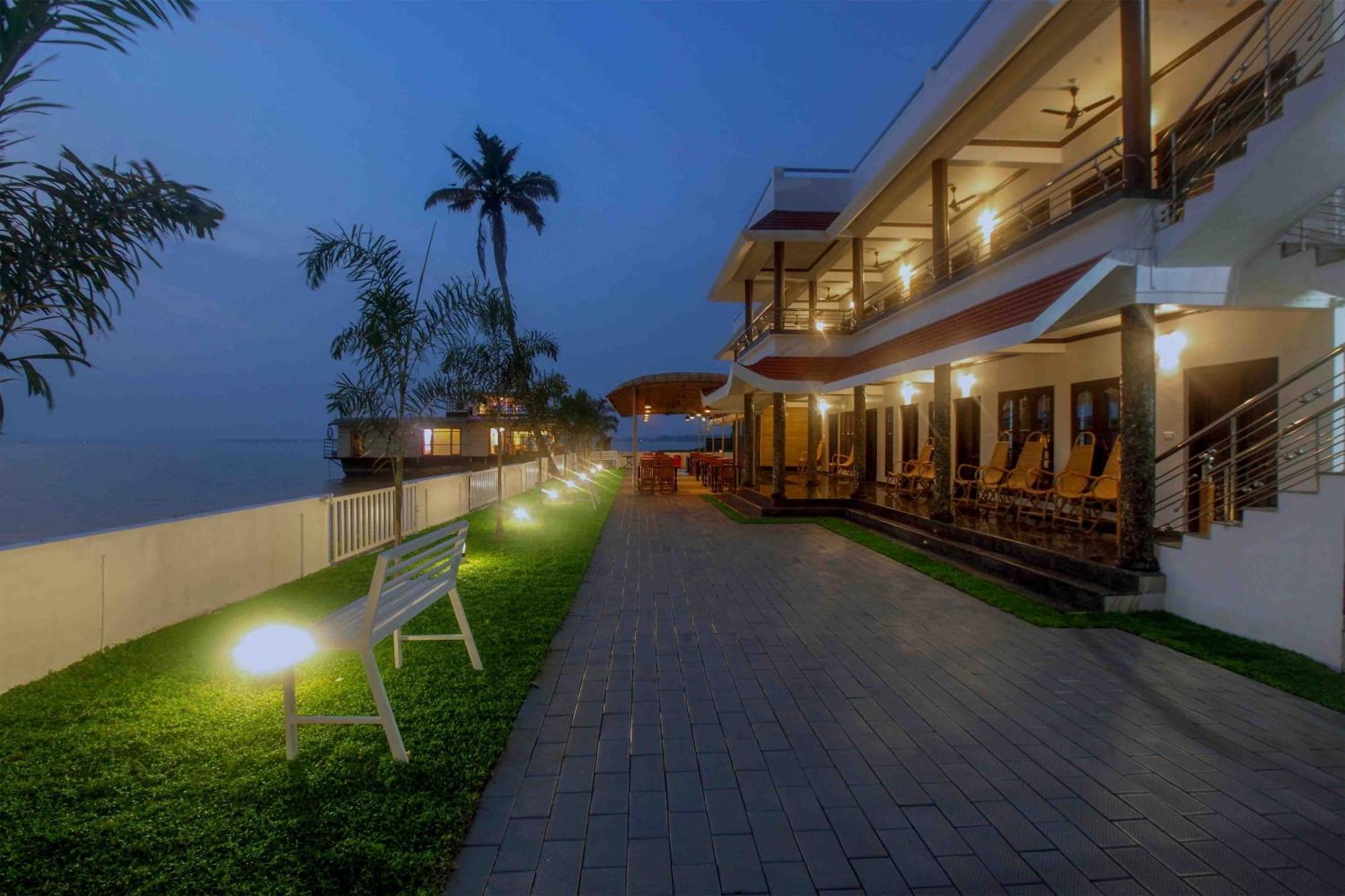 Vembanad Village Backwater Resort Alappuzha المظهر الخارجي الصورة